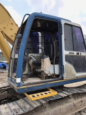 ขาย 495,000 บาท KOBELCO SK200 MARK 3  เครือง 6D31-Turbo ปั้ม K3V โช่หนา เอวแน่น (ไฟฟ้าครบ กล่อง จออยู่ มอเตอร์ยังอยู่ ) เอกสารชื้อขาย   รถอยู่ จ.ชลบุรี โทร&amp;ไอดีไลน์ 0610710295