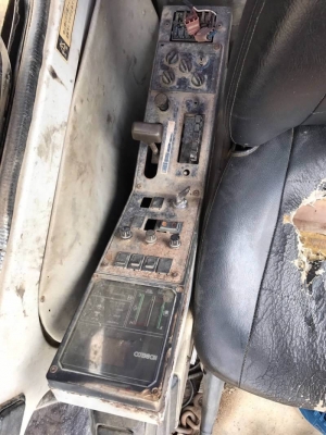 ขาย 495,000 บาท KOBELCO SK200 MARK 3  เครือง 6D31-Turbo ปั้ม K3V โช่หนา เอวแน่น (ไฟฟ้าครบ กล่อง จออยู่ มอเตอร์ยังอยู่ ) เอกสารชื้อขาย   รถอยู่ จ.ชลบุรี โทร&amp;ไอดีไลน์ 0610710295