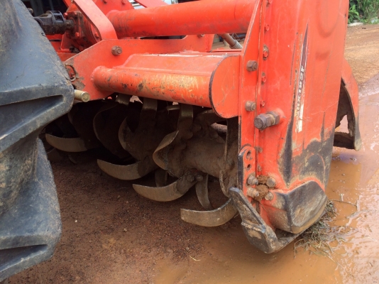 รถไถ 47 แรง L 4708 sp ปี 57 ช.ม.500 นิดฯฯ อุปกร 3 อย่าง ตราช้าง หมด ราคา 495000 บาท ดูรถที จ.สกลนคร สอบถามทีเบอร์ 098 668-3479 dtac 094 283-9369 สิทธิ์ คับ