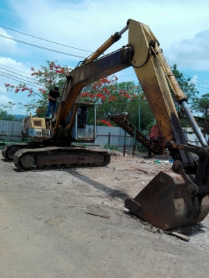 ขายรถแบคโฮ KOMATSU PC 200-5