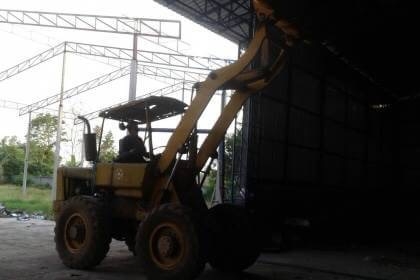 ขาย 285,000 รถตัก KOMATSU JH30 สภาพพร้อมใช้งาน ต่อแขนเรียบร้อย เครื่องดี เกียร์ดี ปั้มดี   รถอยู่ จ.อุดรธานี โทร&amp;ไอดีไลน์ 0610710295