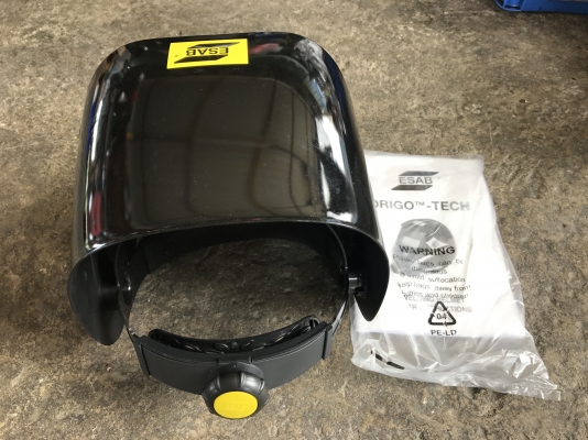 ขายหน้ากากเชื่อม Esab ปรับแสงได้ ของใหม่ไม่เคยใช้งาน มี 4อันครับ ขายหน้ากากเชื่อม Esab ปรับแสงได้ ของใหม่ไม่เคยใช้งาน มี 4อันครับ