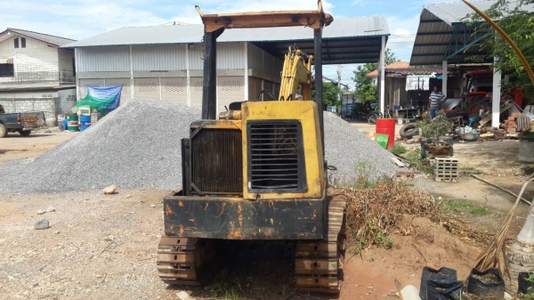 ขายด่วน แม็คโคร เล็ก สภาพพร้อมใช้งาน เครื่องปั้มดี โซ่ช่วงล่างพร้อมใช้งาน เอกสารสัญญาซื้อขาย