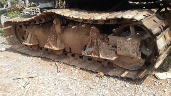 ขายด่วน แม็คโคร เล็ก สภาพพร้อมใช้งาน เครื่องปั้มดี โซ่ช่วงล่างพร้อมใช้งาน เอกสารสัญญาซื้อขาย