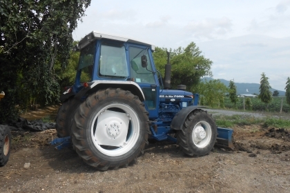ขายรถไถ FORD 6610 2 เพลา ขายรถไถ FORD 6610 2 เพลา