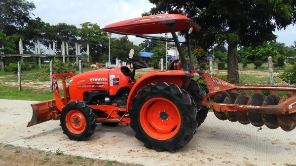 คูโบต้า36แรงสวยๆมาให้ท่านได้ซื้อไว้ใช้งานมาอีกแล้วครับ คูโบต้า36แรงสวยๆมาให้ท่านได้ซื้อไว้ใช้งานมาอีกแล้วครับ
