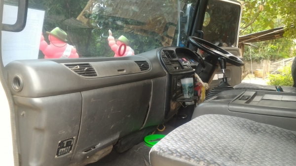 ขายครับ 6 ล้อดัมพ์ Isuzu Deca 195 เครื่อง 6HH1 สภาพพร้อมใช้งาน เอกสารเล่มทะเบียนพร้อมโอน แอร์ ทิฟฟี่