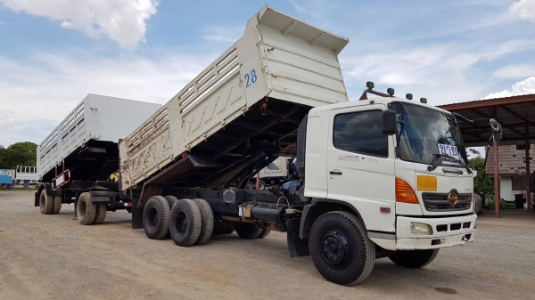 ขาย HINO MEGA FM1J 260 แรงม้า ปี 49 แม่ลูกสองเพลาดั้ม เครื่องดี เกียร์ดี ช่วงล่างดี แคชชีสวย รถเดิมพร้อมใช้งาน พร้อมแยกขายหัวแคชชี ราคาคุยกัน เอกสารพร้อมโอน สนใจติดต่อเรา ดำสุโขทัย โทร 089-7087998,081-7855503 หรือเยี่ยมชมเว็ปไซได้ที่ www.dum-sukhothai.com