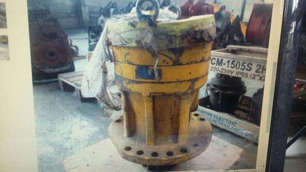 มอเตอร์สวิงรถขุด  KOMATSU   ราคา 22,000บาท