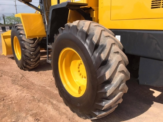 ขายรถตักล้อยาง KOMATSU WA100-5 รถนอกนำเข้าเองจากญี่ปุ่น สภาพสวยพร้อมใช้ มีVDOการทำงานครับ ขายรถตักล้อยาง KOMATSU WA100-5 รถนอกนำเข้าเองจากญี่ปุ่น สภาพสวยพร้อมใช้ มีVDOการทำงานครับ