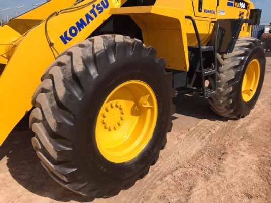ขายรถตักล้อยาง KOMATSU WA100-5 รถนอกนำเข้าเองจากญี่ปุ่น สภาพสวยพร้อมใช้ มีVDOการทำงานครับ ขายรถตักล้อยาง KOMATSU WA100-5 รถนอกนำเข้าเองจากญี่ปุ่น สภาพสวยพร้อมใช้ มีVDOการทำงานครับ