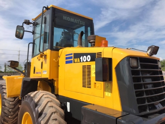 ขายรถตักล้อยาง KOMATSU WA100-5 รถนอกนำเข้าเองจากญี่ปุ่น สภาพสวยพร้อมใช้ มีVDOการทำงานครับ ขายรถตักล้อยาง KOMATSU WA100-5 รถนอกนำเข้าเองจากญี่ปุ่น สภาพสวยพร้อมใช้ มีVDOการทำงานครับ
