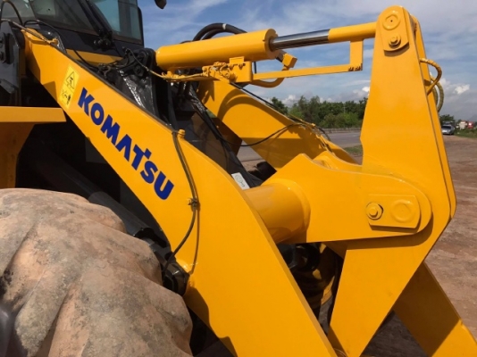 ขายรถตักล้อยาง KOMATSU WA100-5 รถนอกนำเข้าเองจากญี่ปุ่น สภาพสวยพร้อมใช้ มีVDOการทำงานครับ ขายรถตักล้อยาง KOMATSU WA100-5 รถนอกนำเข้าเองจากญี่ปุ่น สภาพสวยพร้อมใช้ มีVDOการทำงานครับ