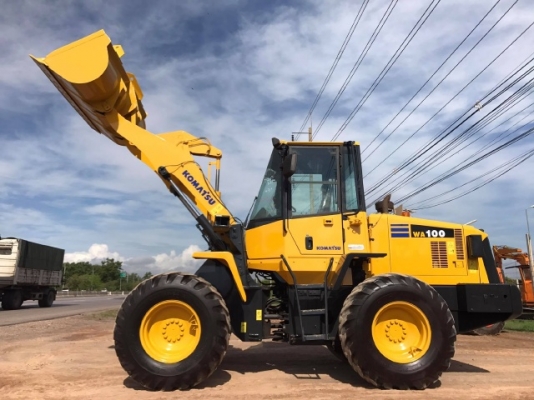 ขายรถตักล้อยาง KOMATSU WA100-5 รถนอกนำเข้าเองจากญี่ปุ่น สภาพสวยพร้อมใช้ มีVDOการทำงานครับ ขายรถตักล้อยาง KOMATSU WA100-5 รถนอกนำเข้าเองจากญี่ปุ่น สภาพสวยพร้อมใช้ มีVDOการทำงานครับ