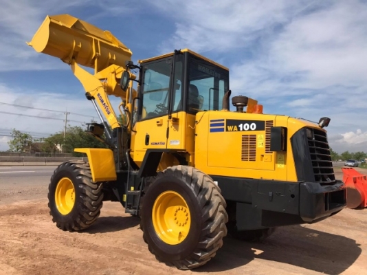 ขายรถตักล้อยาง KOMATSU WA100-5 รถนอกนำเข้าเองจากญี่ปุ่น สภาพสวยพร้อมใช้ มีVDOการทำงานครับ ขายรถตักล้อยาง KOMATSU WA100-5 รถนอกนำเข้าเองจากญี่ปุ่น สภาพสวยพร้อมใช้ มีVDOการทำงานครับ