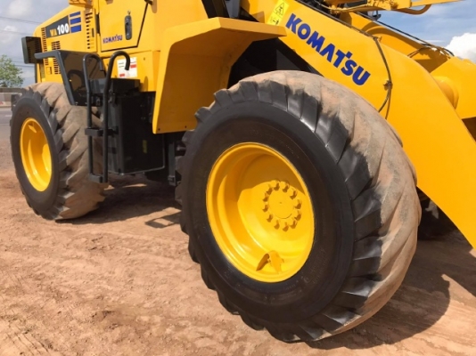 ขายรถตักล้อยาง KOMATSU WA100-5 รถนอกนำเข้าเองจากญี่ปุ่น สภาพสวยพร้อมใช้ มีVDOการทำงานครับ ขายรถตักล้อยาง KOMATSU WA100-5 รถนอกนำเข้าเองจากญี่ปุ่น สภาพสวยพร้อมใช้ มีVDOการทำงานครับ