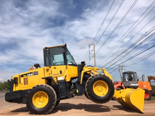 ขายรถตักล้อยาง KOMATSU WA100-5 รถนอกนำเข้าเองจากญี่ปุ่น สภาพสวยพร้อมใช้ มีVDOการทำงานครับ ขายรถตักล้อยาง KOMATSU WA100-5 รถนอกนำเข้าเองจากญี่ปุ่น สภาพสวยพร้อมใช้ มีVDOการทำงานครับ