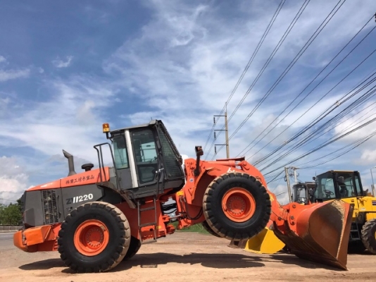 ขายรถตักล้อยาง HITACHI ZW220 (เทียบเท่า WA380-6) รถนอกนำเข้าเองจากญี่ปุ่น มีVDOการทำงานครับ ขายรถตักล้อยาง HITACHI ZW220 (เทียบเท่า WA380-6) รถนอกนำเข้าเองจากญี่ปุ่น มีVDOการทำงานครับ