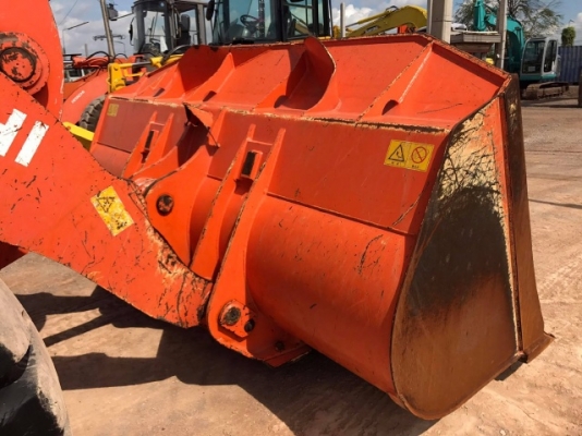 ขายรถตักล้อยาง HITACHI ZW220 (เทียบเท่า WA380-6) รถนอกนำเข้าเองจากญี่ปุ่น มีVDOการทำงานครับ ขายรถตักล้อยาง HITACHI ZW220 (เทียบเท่า WA380-6) รถนอกนำเข้าเองจากญี่ปุ่น มีVDOการทำงานครับ