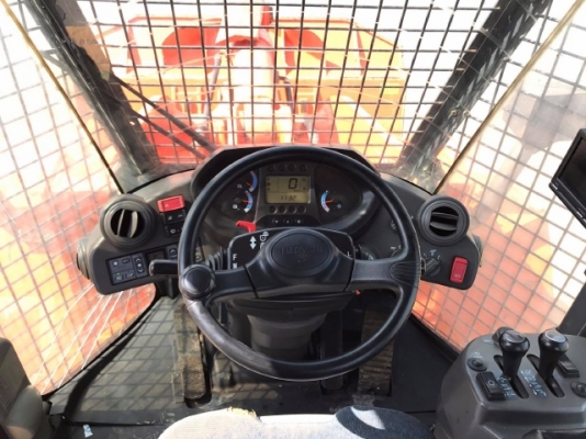 ขายรถตักล้อยาง HITACHI ZW220 (เทียบเท่า WA380-6) รถนอกนำเข้าเองจากญี่ปุ่น มีVDOการทำงานครับ ขายรถตักล้อยาง HITACHI ZW220 (เทียบเท่า WA380-6) รถนอกนำเข้าเองจากญี่ปุ่น มีVDOการทำงานครับ