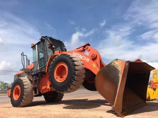 ขายรถตักล้อยาง HITACHI ZW220 (เทียบเท่า WA380-6) รถนอกนำเข้าเองจากญี่ปุ่น มีVDOการทำงานครับ ขายรถตักล้อยาง HITACHI ZW220 (เทียบเท่า WA380-6) รถนอกนำเข้าเองจากญี่ปุ่น มีVDOการทำงานครับ