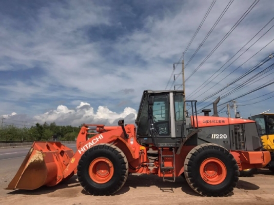 ขายรถตักล้อยาง HITACHI ZW220 (เทียบเท่า WA380-6) รถนอกนำเข้าเองจากญี่ปุ่น มีVDOการทำงานครับ ขายรถตักล้อยาง HITACHI ZW220 (เทียบเท่า WA380-6) รถนอกนำเข้าเองจากญี่ปุ่น มีVDOการทำงานครับ