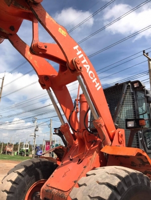 ขายรถตักล้อยาง HITACHI ZW220 (เทียบเท่า WA380-6) รถนอกนำเข้าเองจากญี่ปุ่น มีVDOการทำงานครับ ขายรถตักล้อยาง HITACHI ZW220 (เทียบเท่า WA380-6) รถนอกนำเข้าเองจากญี่ปุ่น มีVDOการทำงานครับ
