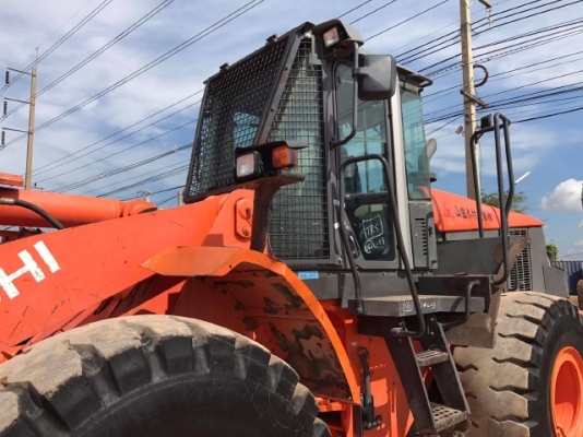 ขายรถตักล้อยาง HITACHI ZW220 (เทียบเท่า WA380-6) รถนอกนำเข้าเองจากญี่ปุ่น มีVDOการทำงานครับ ขายรถตักล้อยาง HITACHI ZW220 (เทียบเท่า WA380-6) รถนอกนำเข้าเองจากญี่ปุ่น มีVDOการทำงานครับ