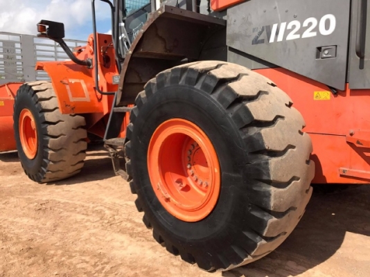 ขายรถตักล้อยาง HITACHI ZW220 (เทียบเท่า WA380-6) รถนอกนำเข้าเองจากญี่ปุ่น มีVDOการทำงานครับ ขายรถตักล้อยาง HITACHI ZW220 (เทียบเท่า WA380-6) รถนอกนำเข้าเองจากญี่ปุ่น มีVDOการทำงานครับ