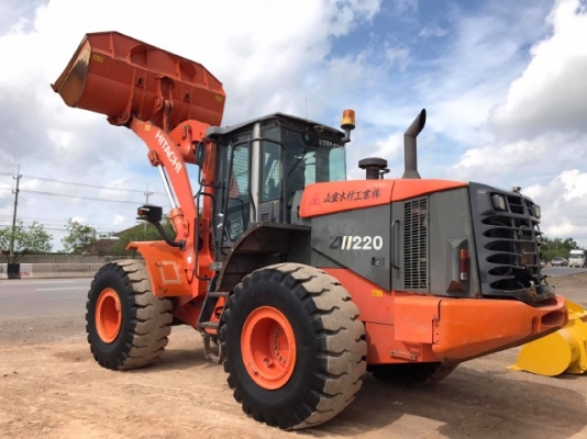 ขายรถตักล้อยาง HITACHI ZW220 (เทียบเท่า WA380-6) รถนอกนำเข้าเองจากญี่ปุ่น มีVDOการทำงานครับ ขายรถตักล้อยาง HITACHI ZW220 (เทียบเท่า WA380-6) รถนอกนำเข้าเองจากญี่ปุ่น มีVDOการทำงานครับ