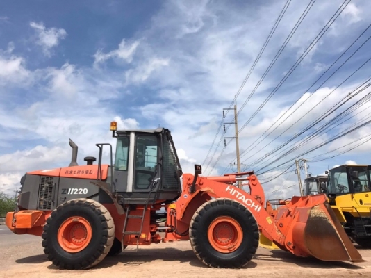 ขายรถตักล้อยาง HITACHI ZW220 (เทียบเท่า WA380-6) รถนอกนำเข้าเองจากญี่ปุ่น มีVDOการทำงานครับ ขายรถตักล้อยาง HITACHI ZW220 (เทียบเท่า WA380-6) รถนอกนำเข้าเองจากญี่ปุ่น มีVDOการทำงานครับ