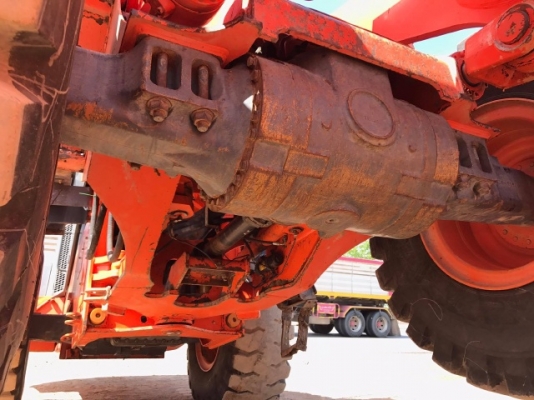 ขายรถตักล้อยาง HITACHI ZW220 (เทียบเท่า WA380-6) รถนอกนำเข้าเองจากญี่ปุ่น มีVDOการทำงานครับ ขายรถตักล้อยาง HITACHI ZW220 (เทียบเท่า WA380-6) รถนอกนำเข้าเองจากญี่ปุ่น มีVDOการทำงานครับ