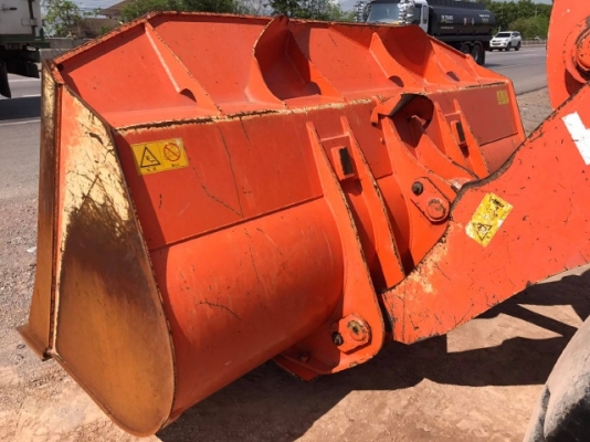 ขายรถตักล้อยาง HITACHI ZW220 (เทียบเท่า WA380-6) รถนอกนำเข้าเองจากญี่ปุ่น มีVDOการทำงานครับ ขายรถตักล้อยาง HITACHI ZW220 (เทียบเท่า WA380-6) รถนอกนำเข้าเองจากญี่ปุ่น มีVDOการทำงานครับ