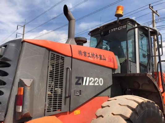 ขายรถตักล้อยาง HITACHI ZW220 (เทียบเท่า WA380-6) รถนอกนำเข้าเองจากญี่ปุ่น มีVDOการทำงานครับ ขายรถตักล้อยาง HITACHI ZW220 (เทียบเท่า WA380-6) รถนอกนำเข้าเองจากญี่ปุ่น มีVDOการทำงานครับ
