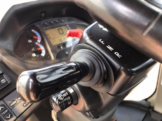 ขายรถตักล้อยาง HITACHI ZW220 (เทียบเท่า WA380-6) รถนอกนำเข้าเองจากญี่ปุ่น มีVDOการทำงานครับ