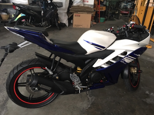 ขาย YAMAHA R 15 ปี 58 ทั้ง 2 คัน สีดำ ราคา 49,000 สีขาว ราคา 45,000 (ป้ายทะเบียน ตจว.ภาษีขาด 1 ปีกว่า ต้องต่อ 2 ปี) เครื่องดีเดิมๆ ไม่มีรอยล้มทั้งสองคัน เล่มพร้อมชุดโอน
