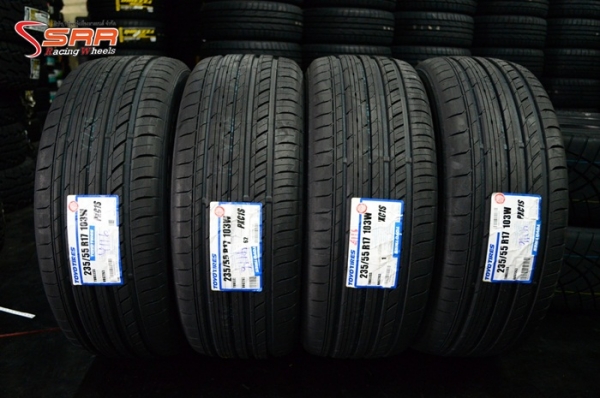 TOYO C1S 235/55R17 ปี16 ราคาพิเศษ TOYO C1S 235/55R17 ปี16 ราคาพิเศษ