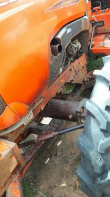 รถไถ 36 แรงปี  53 อุปกร 3 อย่าง   ซ. ม  2000   นิด ฯฯ  ราคาเบาฯฯ  250000   บาท  วันทูคอล 098 668-3479 dtac 094 283-9369 สิทธิ์ คับ