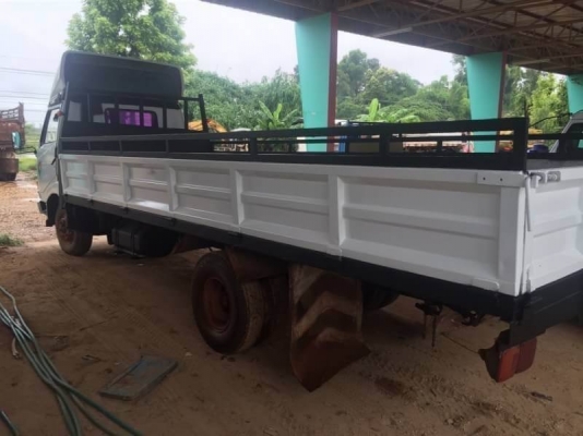 ขาย 315,000 บาท HINO KM779 ยาว 5.5 เมตร เครื่อง WO4D-117 แรง หัวบาง ยางดี คัสชัสวย เอกสารเล่มทะเบียน ขาย 315,000 บาท HINO KM779 ยาว 5.5 เมตร เครื่อง WO4D-117 แรง หัวบาง ยางดี คัสชัสวย เอกสารเล่มทะเบียน