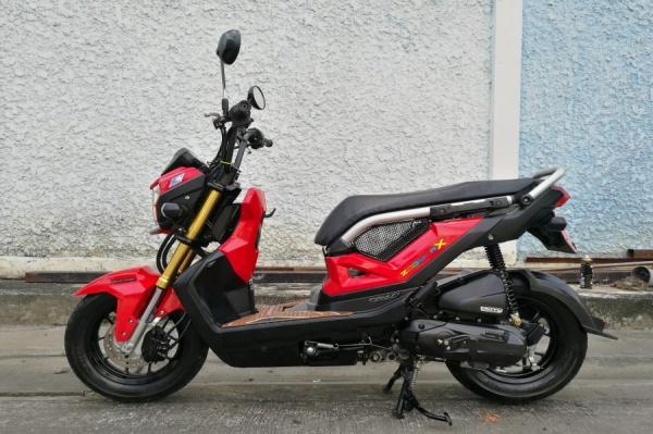 Zoomer x 2016 ตัวท้อปรุ่นใหม่ล่าสุด รถบ้านแท้ มือเดียว เล่มชุดโอนครบ
