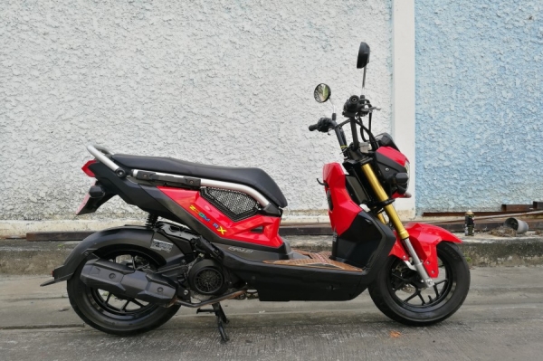 Zoomer x 2016 ตัวท้อปรุ่นใหม่ล่าสุด รถบ้านแท้ มือเดียว เล่มชุดโอนครบ