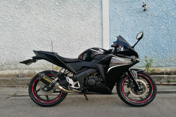 Cbr 150i 2013 รถบ้านแท้ มือเดียว รูดบัตรได้