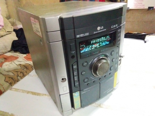 เครื่องเล่นเทปคลาสเซ็ท LG