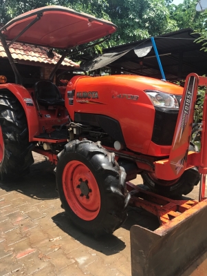 รถไถL4708. อุปกรณ์3 ชิ้น. ครบพร้อมทำงาน