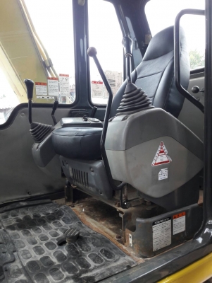 ขายKOMATSU PC60-7 เก่าญี่ปุ่น มาใหม่ สภาพสวย มีลายแย๊ก มีผานหน้า แทร็คเหล็กหุ้มยาง 5,XXX ชั่วโมง ลองระบบกันได้ทุกวัน โทร 089-3818694 ดวงนภา ขายKOMATSU PC60-7 เก่าญี่ปุ่น มาใหม่ สภาพสวย มีลายแย๊ก มีผานหน้า แทร็คเหล็กหุ้มยาง 5,XXX ชั่วโมง ลองระบบกันได้ทุกวัน โทร 089-3818694 ดวงนภา