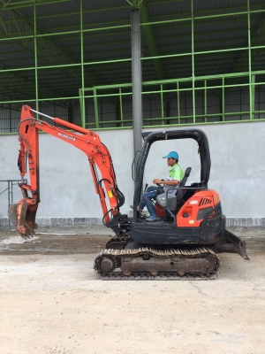 ขายรถแม็คโครKubota kx91-3พร้อมเล่มทะเบียน