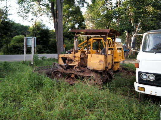 ขายรถแทรคเตอร์ KOMATSU D30P-15 ราคา 180000