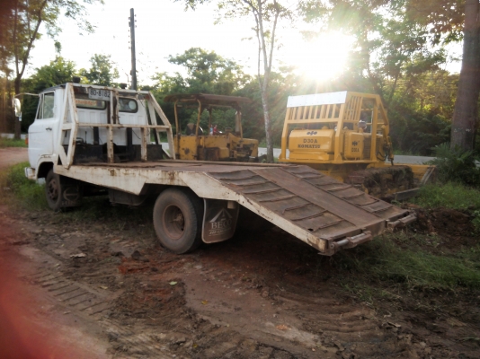 ขายรถแทรคเตอร์ KOMATSU D30P-15 ราคา 180000