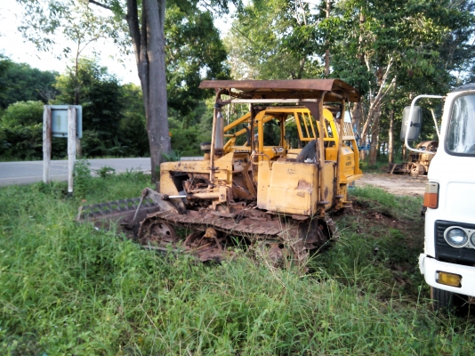 ขายรถแทรคเตอร์ KOMATSU D30P-15 ราคา 180000