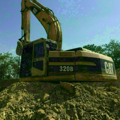 ขายCat320B สภาพสวยพร้อมใช้ สนใจติดต่ออ๊อฟพิจิตร086-737-9991